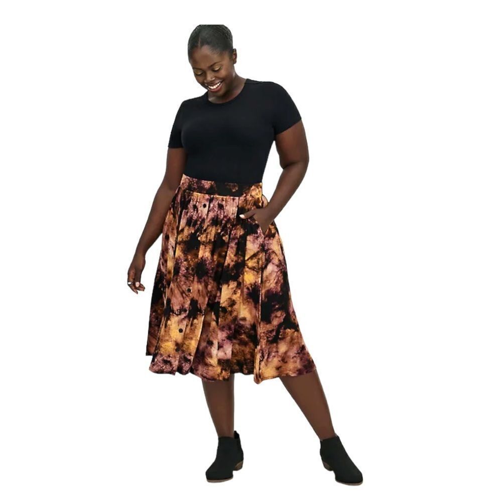 TORRID 1X  tye dye button front skirt with Pockets NWT